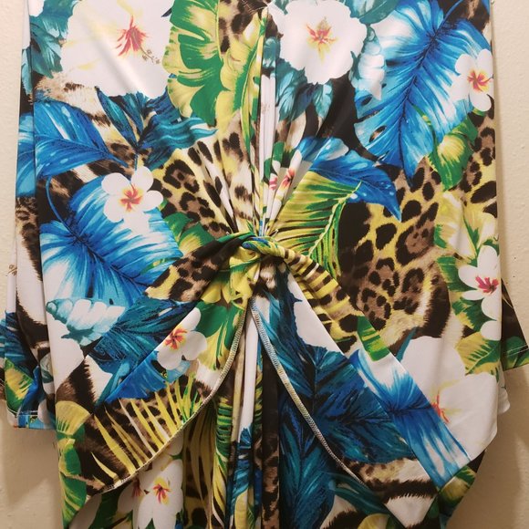 WOMEN'S PLUS SIZE 2X RAFAELLA TOP - Picture 2 of 3